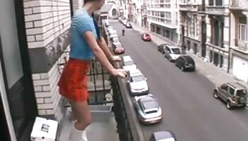 Une ébène amateur sexy dans une aventure lesbienne torride dans vidéo porno amateur black la chambre