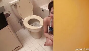 Ass Traffic Une porno chinois amateur fille sexy se fait enculer profondément