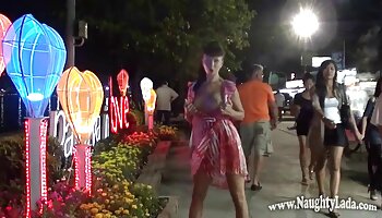 Bootylicious xxx couple amateur blonde baisée par derrière