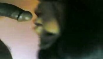 Après une nuit en ville, cette femme au foyer film pornographique amateur gratuit est mouillée