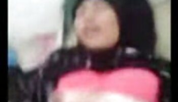 Un mec baise Angelina pulpeuse au xx porno amateur gros ventre dans sa bouche et sa chatte