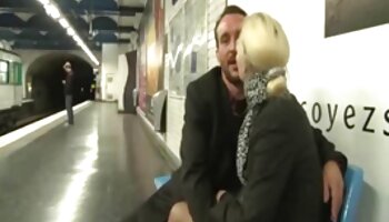 Super baise au bureau avec porno amateur africain une milf chaude